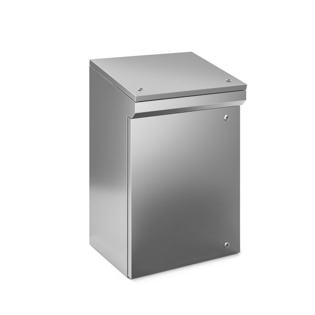 STAINLESS STEEL CONTROL CONSOLE WITH SLOPING TOP QMA